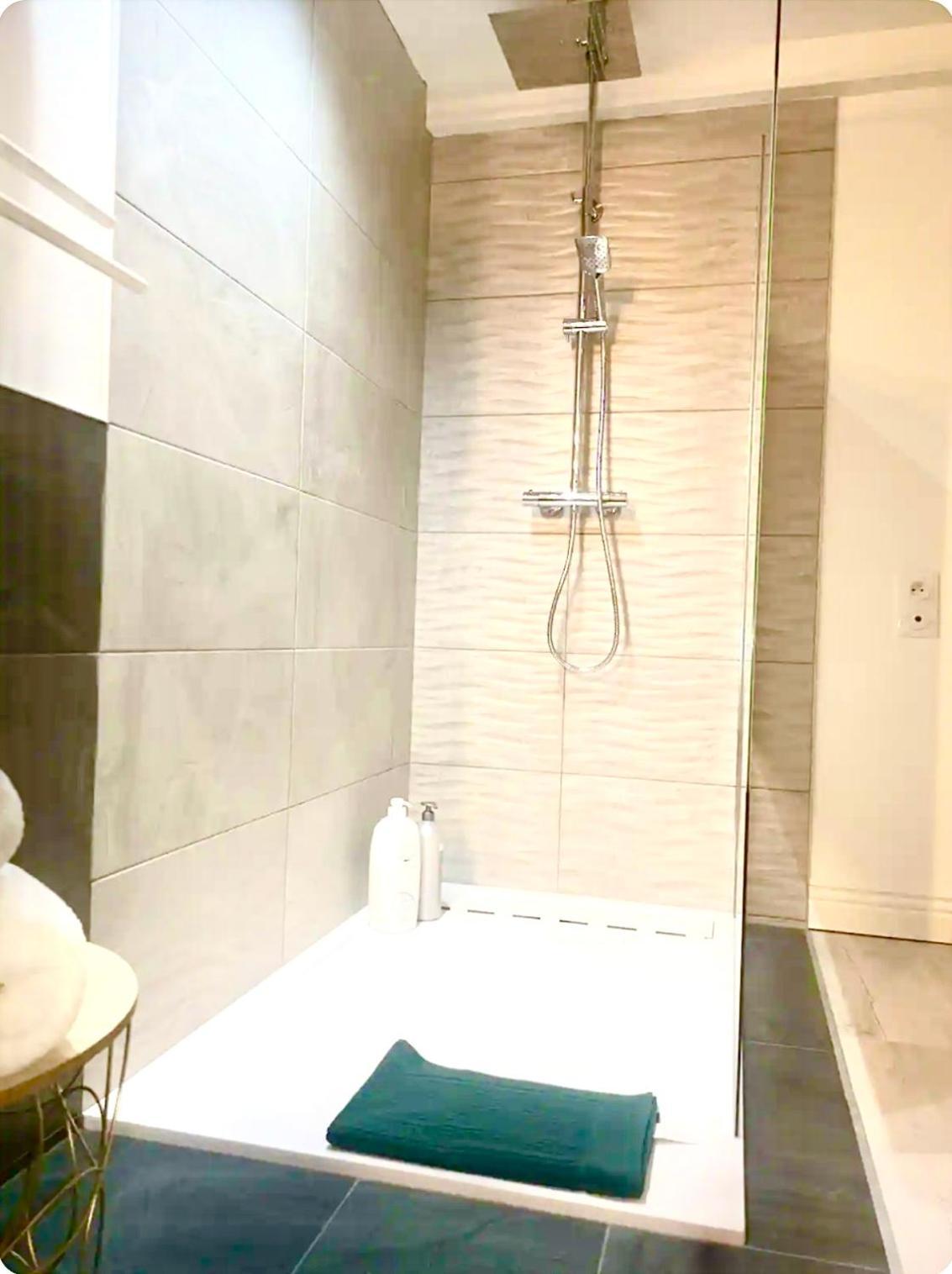 Appart-One Terrasse Jacuzzi Parking 카르카손 외부 사진
